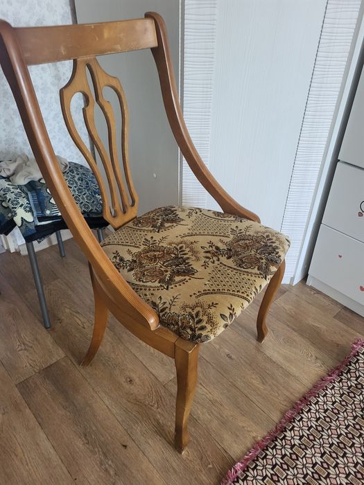 Комод  коричневый