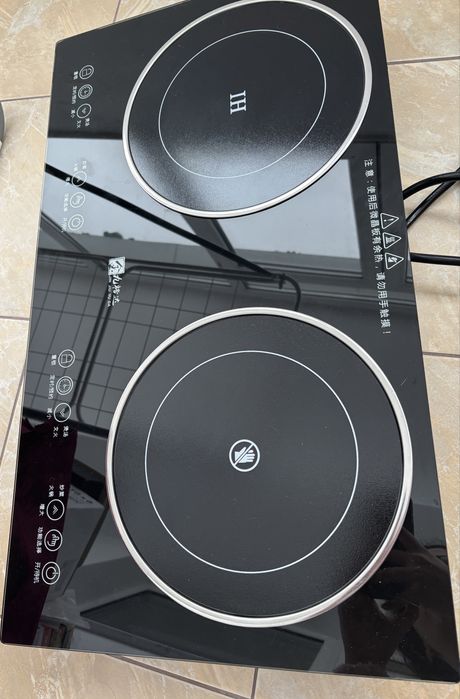 Aragaz electric cu inductie