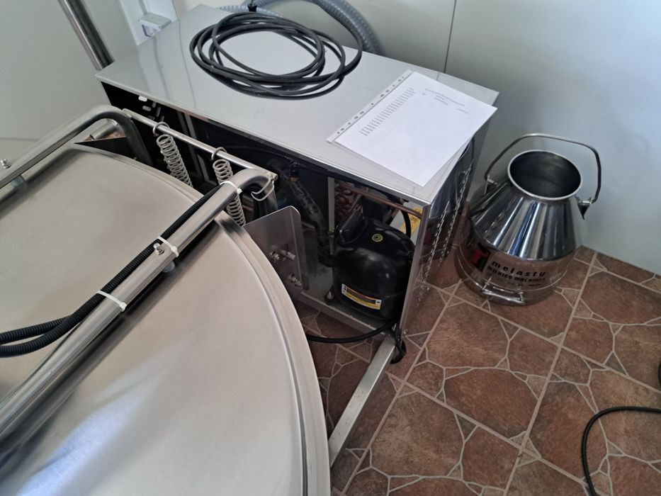 Vand 3 racitoare noi noute ne folosite de 500 de litri