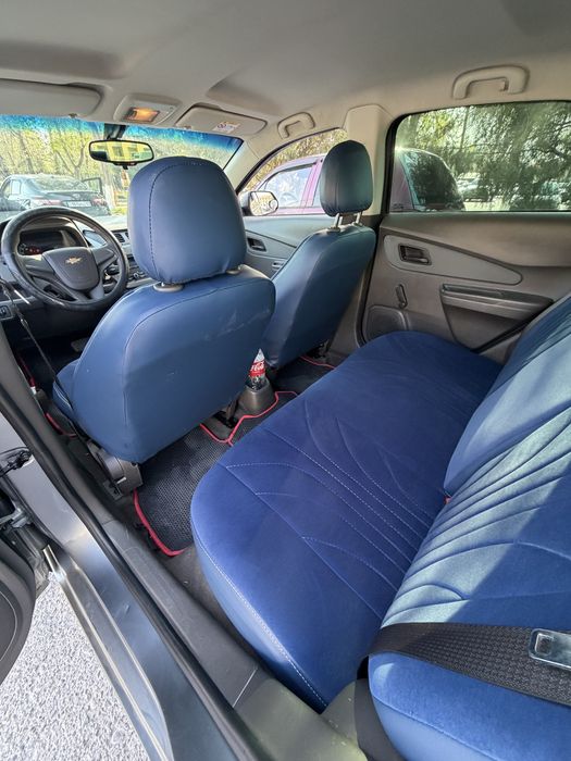 Продам чехол для авто Cobalt