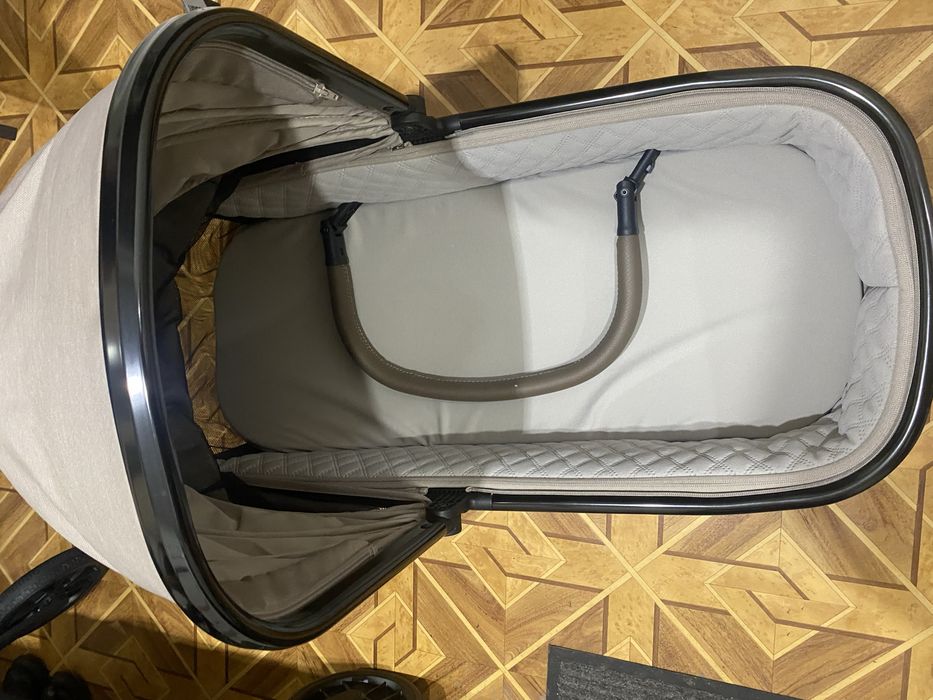 Продам детскую коляску