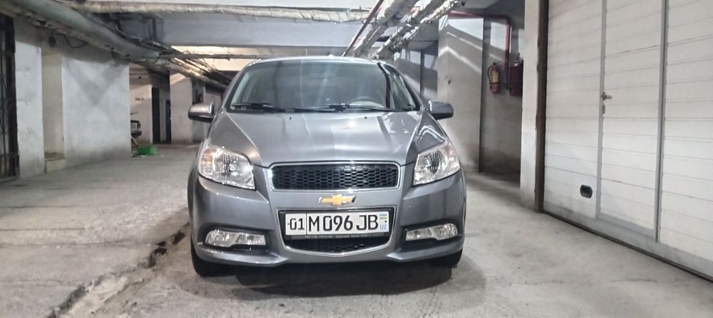 Продаётся своя машина Нексия 3