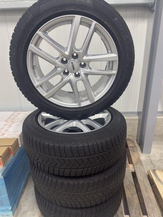 225 55R18 Jante cu anvelope pirelli, dot 2222,et 39, 5x112(audi,vw,)