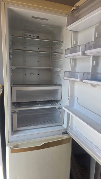 Продам рабочий холодильник