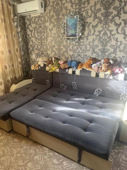 Диван угловой в хорошем состоянии