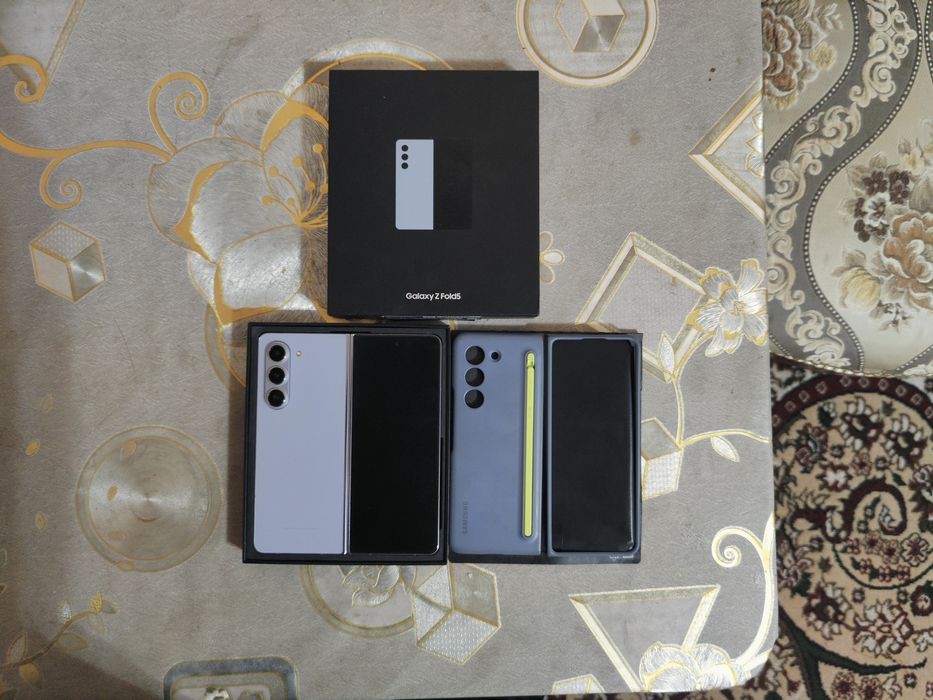 Samsung galaxy z fold 5