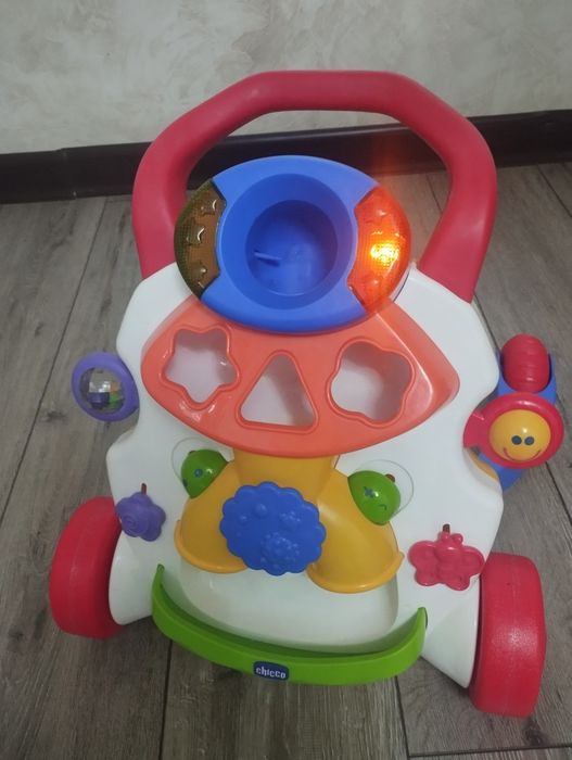 Ходунок каталка Chicco