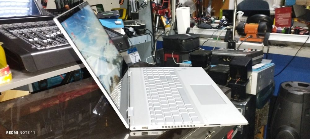 Laptop HP Touch screen