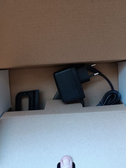 Продавам чисто нов рутер 4G / LTE Huawei 4G Router B535-232