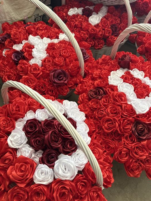 Цветы из ленточек