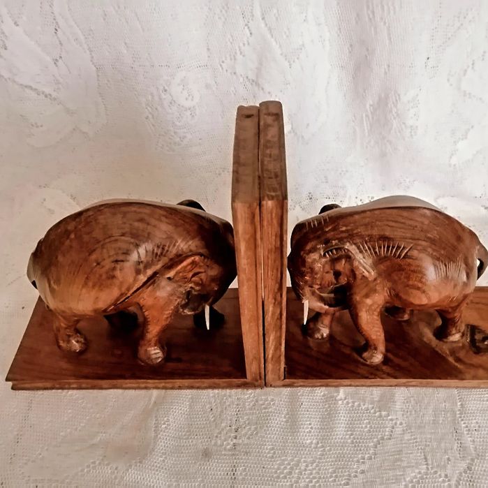 Държачи за книги