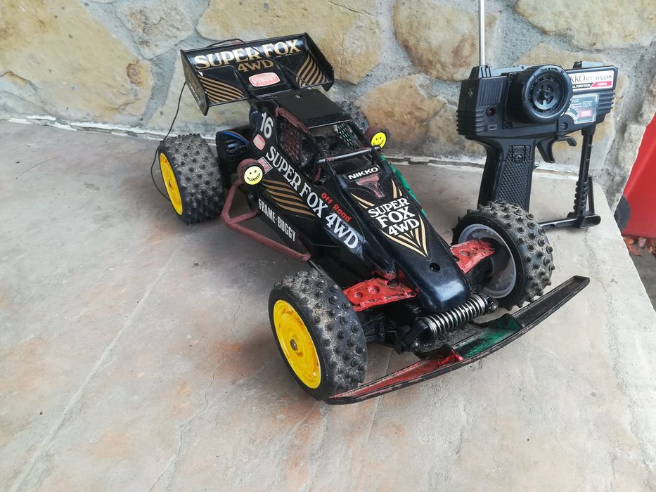 Mașina radiocontrol