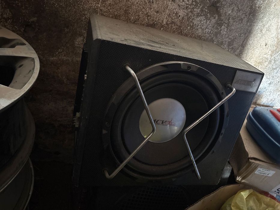 продам сабвуфер ACV с усилителем
