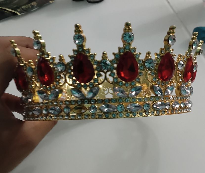 Корона позолочена