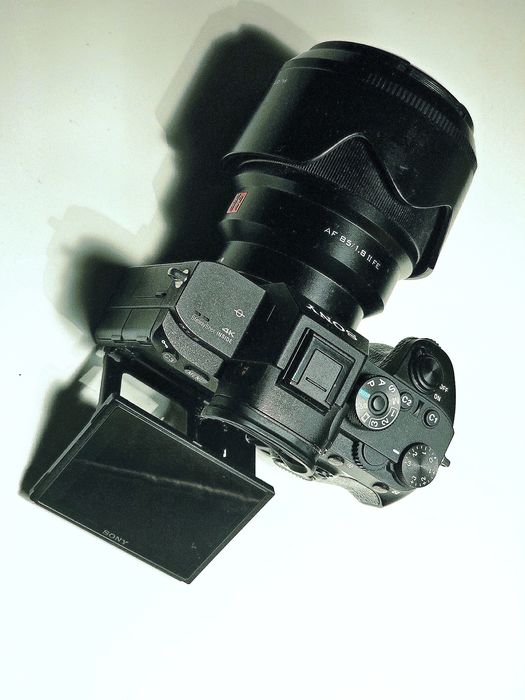 Продавам тяло Sony A7R 3
