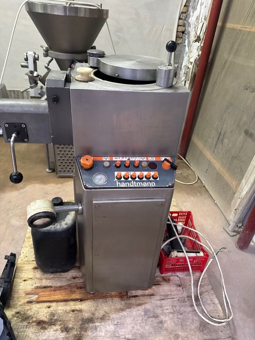 Колбасный поршневой шприц HANDTMANN FA 30 TOP