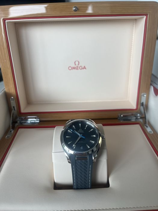 Часовник Omega AQUA TERRA 150M