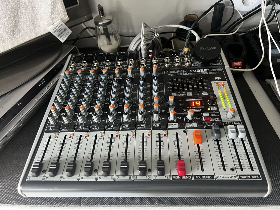 Mixer audio, Behringer, USB NOU