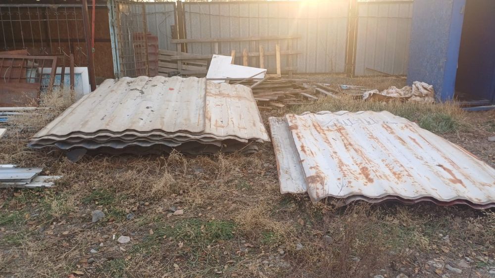 Листь контейнера