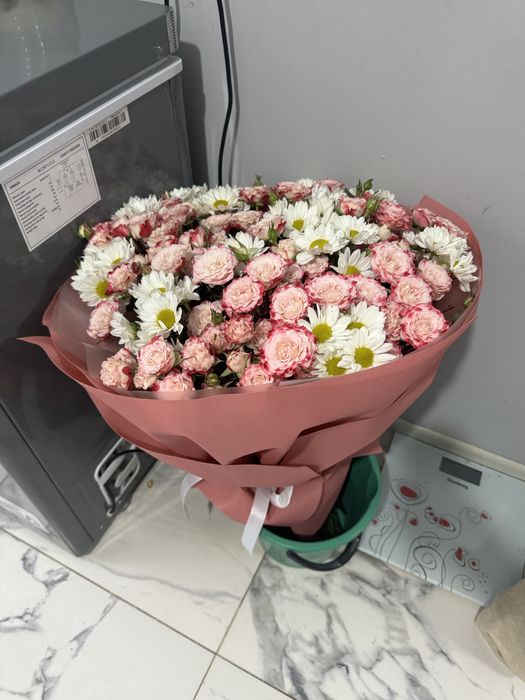 цветы свежие )))