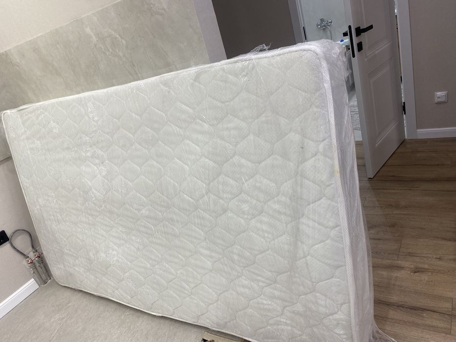 Срочно продам матрас дешево. Размер 120*200