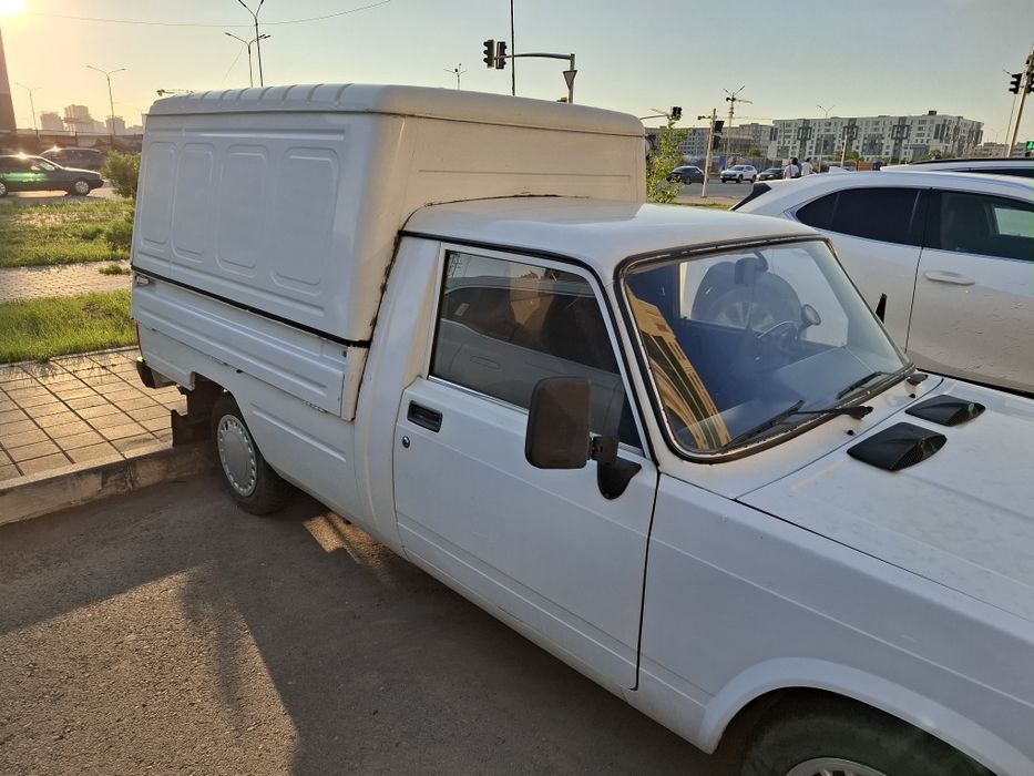 Продам ИЖ 2117 год 2011