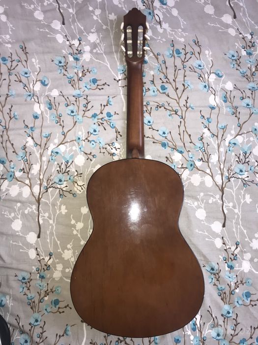 Yamaha C40+чехол+каподастр