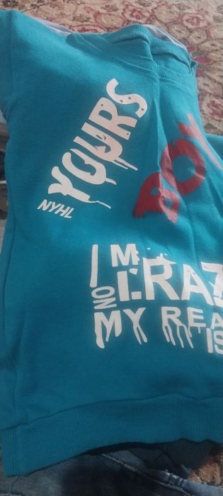 Отдам даром одежду на мальчика 4-6лет