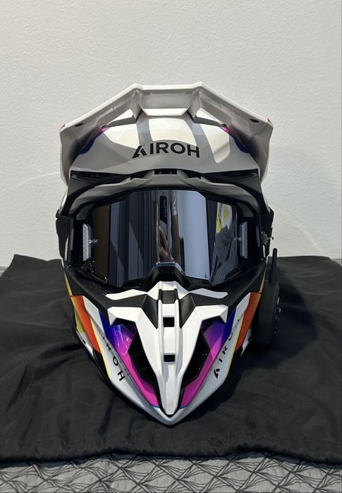 Каска Airoh twist 3 rainbow с очила 100% размер М