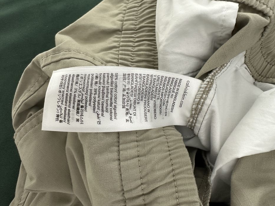 Pantaloni Calvin Klein marimea L