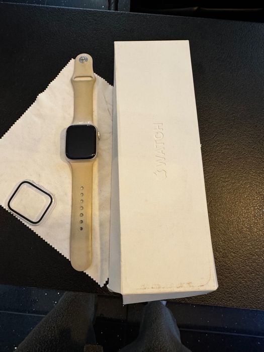 Apple watch 9 41mm Starlight