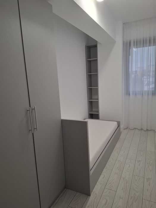 Închiriez apartament cu trei camere în bloc nou mobilat si utilat