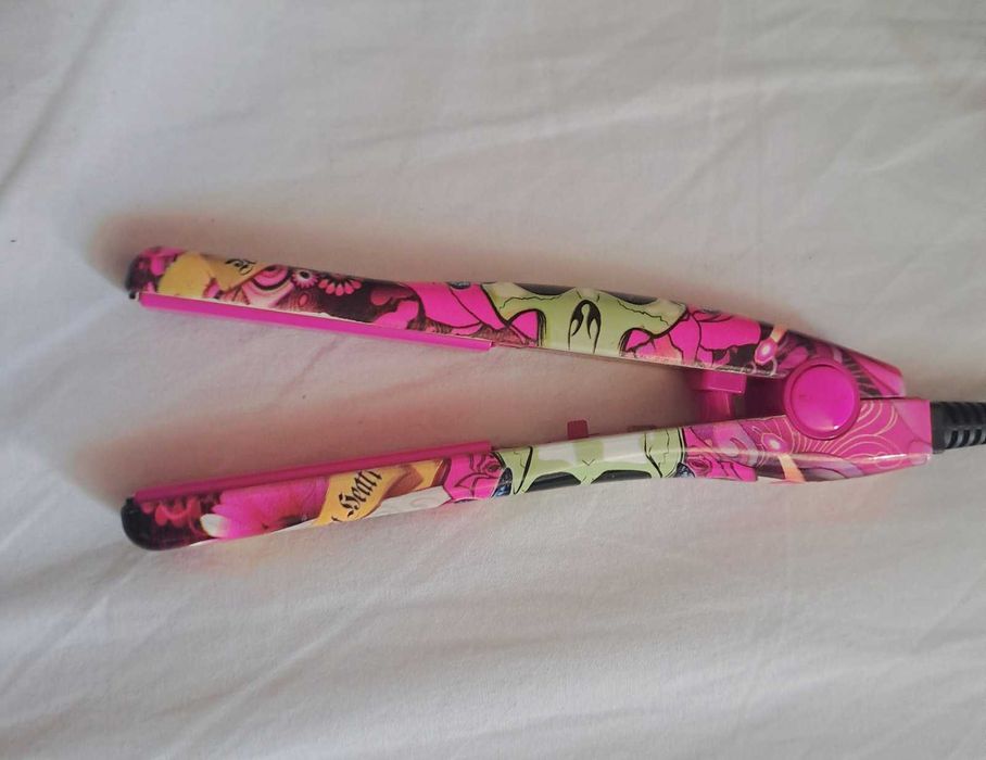 Керамична преса за коса Ionika – лимитирана серия „Wild at Heart“