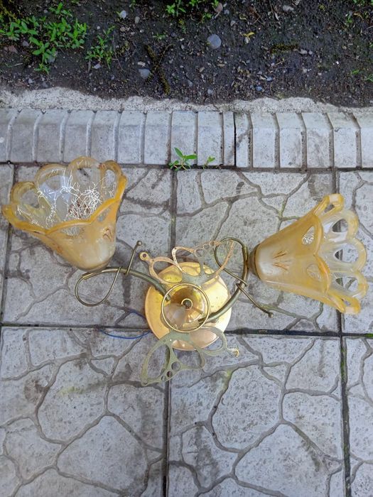 Люстры потолочные