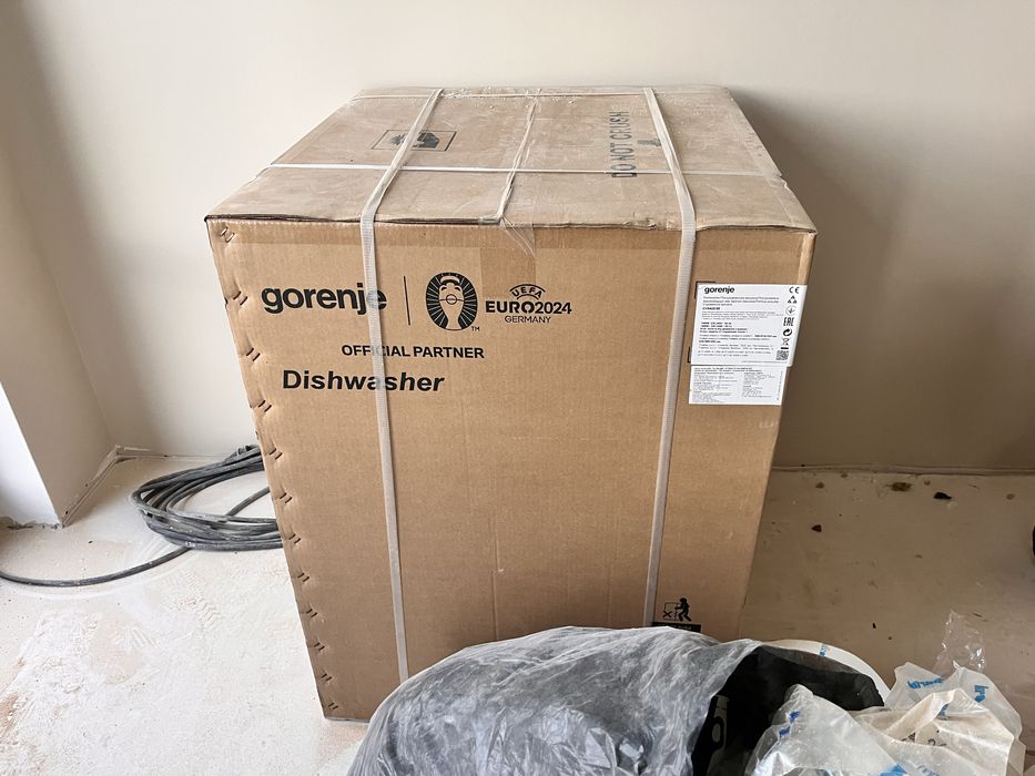 Съдомиялна машина за вграждане ЧИСТО НОВА