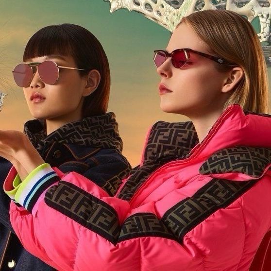 Уникално двулицево яке