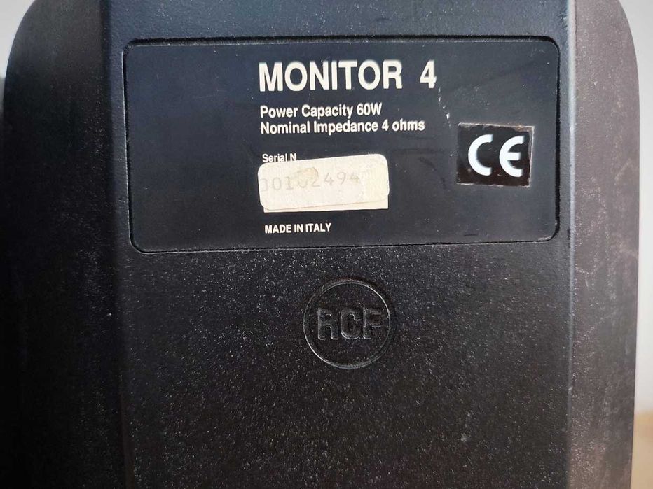 Boxe RCF Monitor 4