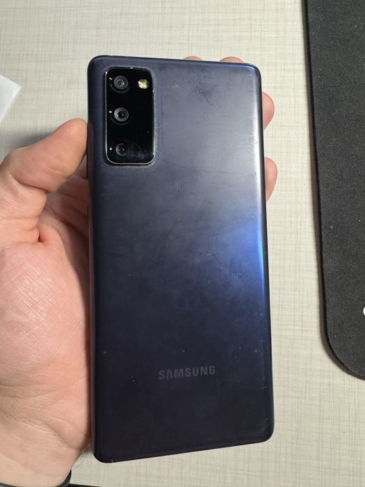Samsung S20 FE 6/128gb