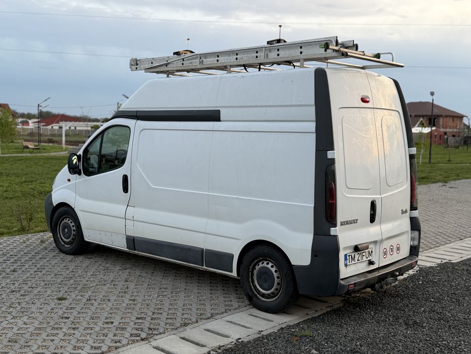 Renault trafic L2h2 1.9 dci