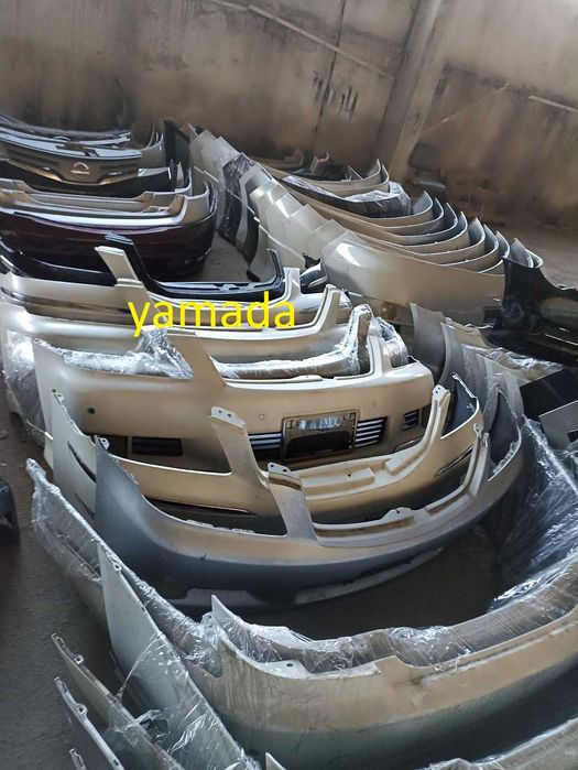 Бампер передний оригинал из Японии