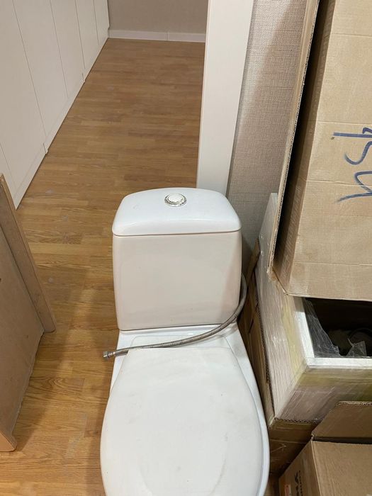 Продам унитаз цена 8 000