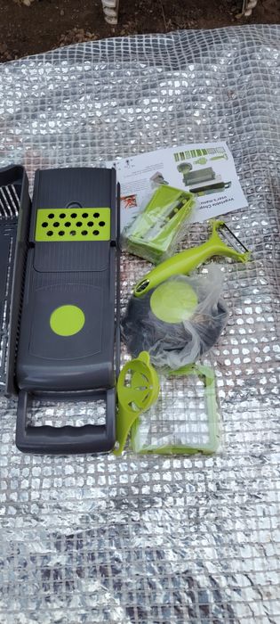 Răzătoare fructe și legume.