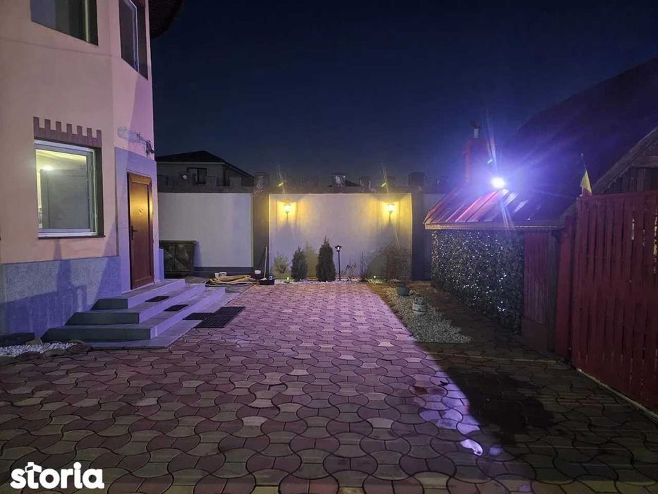Casa de vanzare cu teren de 3000 mp,hala