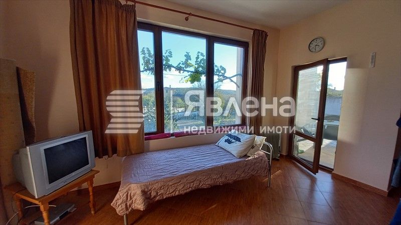 Продава се Къща в с. Ясна поляна, Област Бургас - 216 кв.м за 834 €/кв.м - Снимка #7