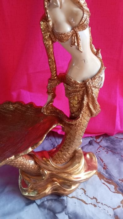 Статуэтка декоративная