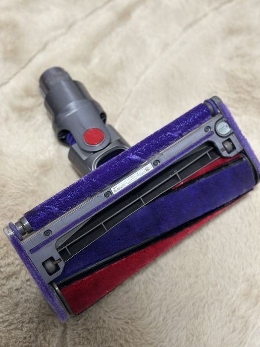 Aspirator fara fir Dyson SV27 V10 Cyclone Absolute Perie Fluffy S