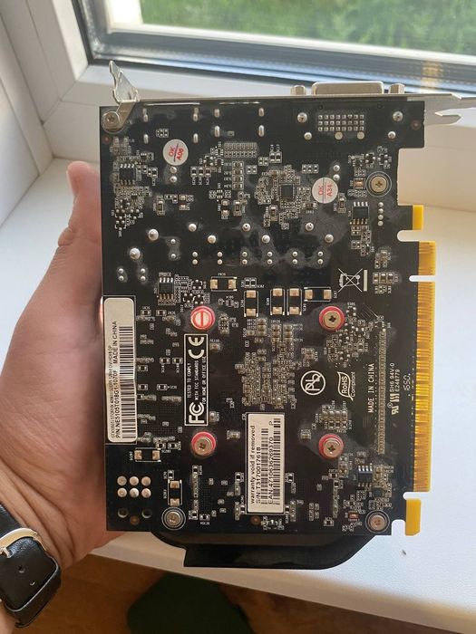 Продам видеокарту 1050TI palit