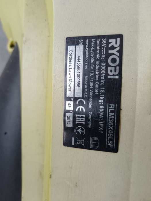 Cositoare Ryobi și lux tools