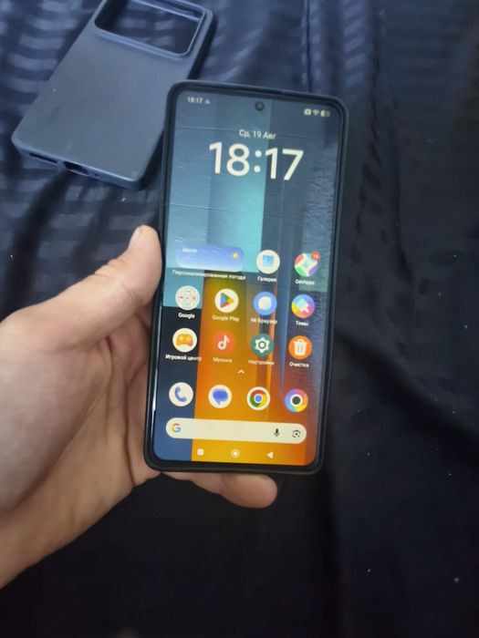 Продам телефон Poco M6 pro