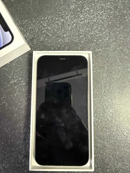 IPhone 12 64 GB
